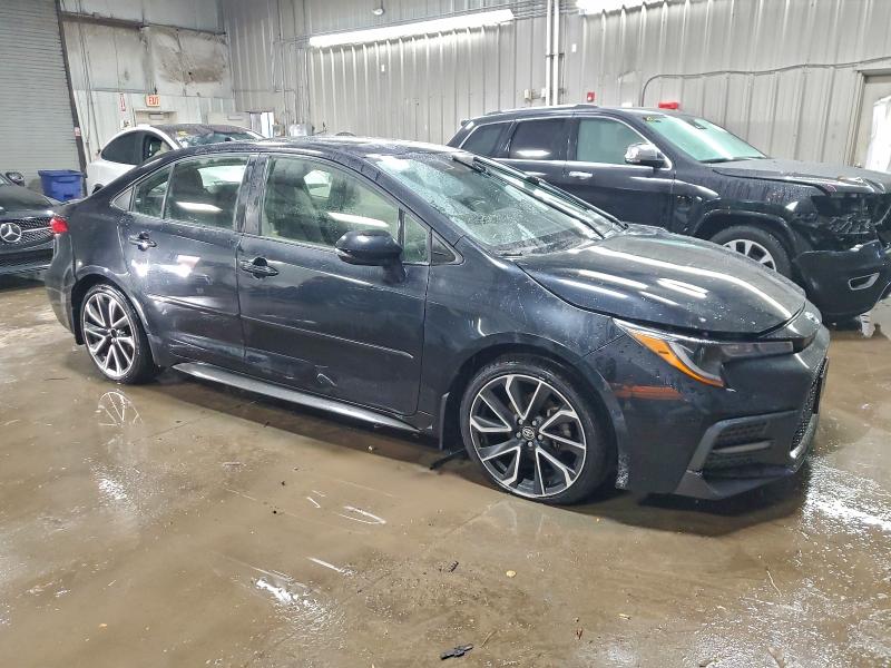 Фото 4 - TOYOTA COROLLA