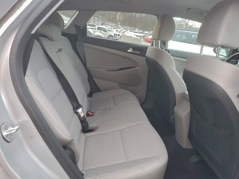 Фото 11 - HYUNDAI TUCSON