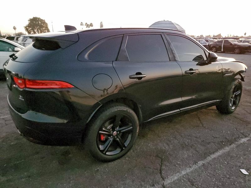 Фото 3 - JAGUAR F-PACE