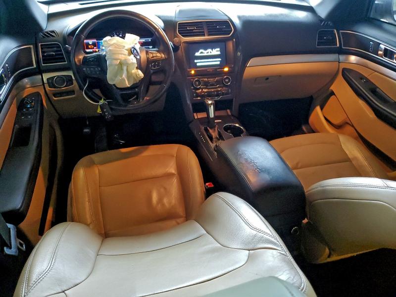 Фото 8 - FORD EXPLORER