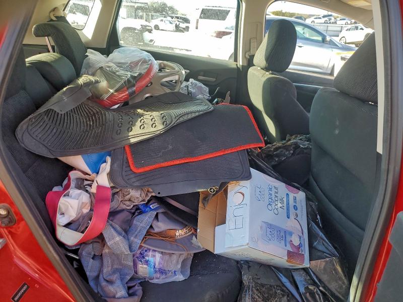 HONDA FIT 2015 VIN 3HGGK5H53FM762624