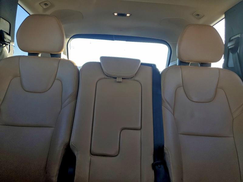 Фото 10 - VOLVO XC90