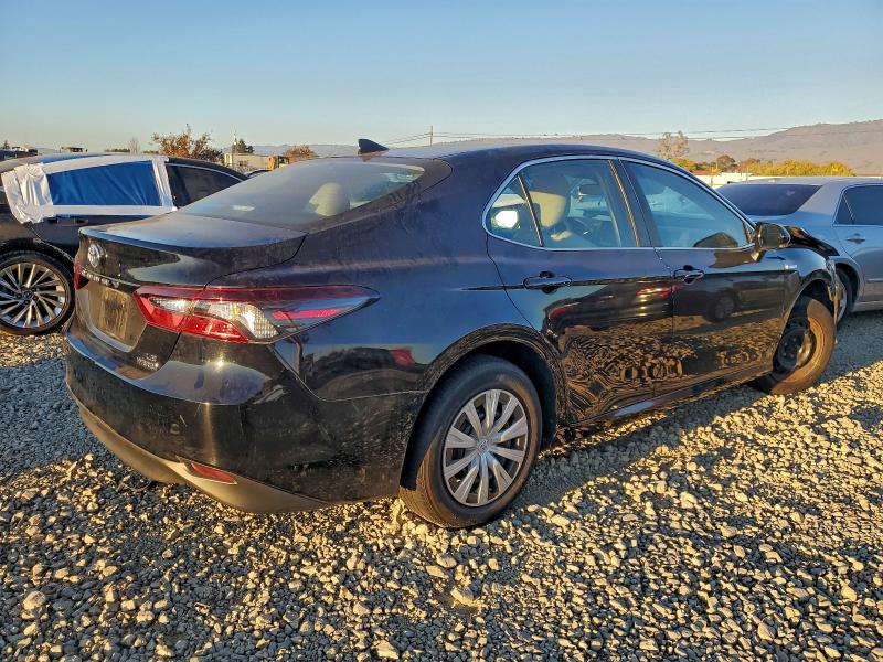 Фото 3 - TOYOTA CAMRY