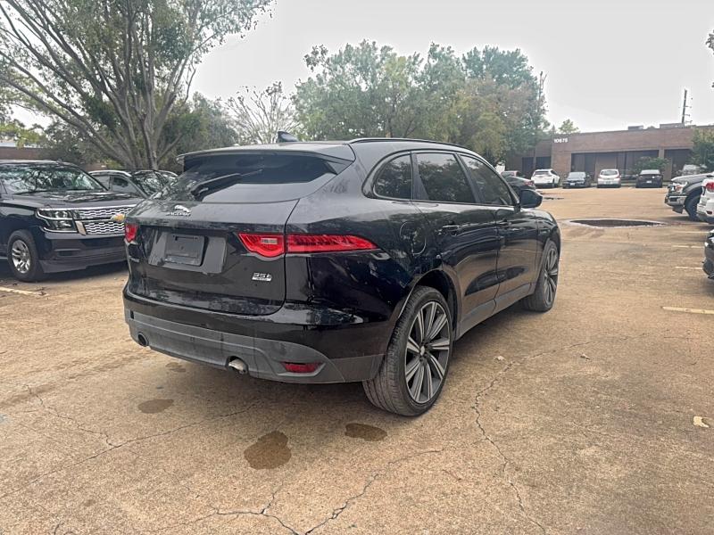 Фото 4 - JAGUAR F-PACE