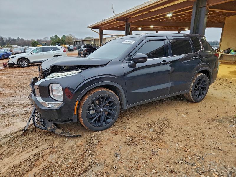 Фото 1 - MITSUBISHI OUTLANDER