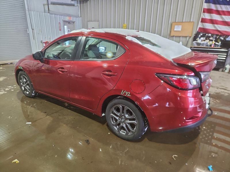 Фото 2 - TOYOTA YARIS