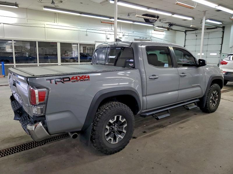 Фото 3 - TOYOTA TACOMA