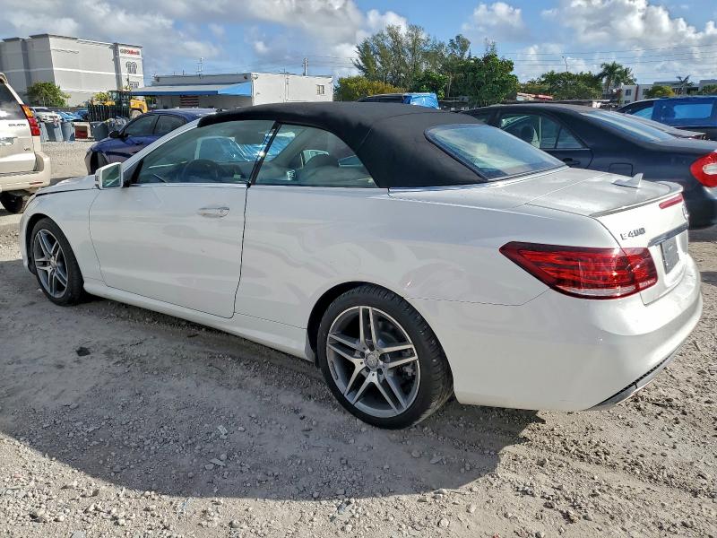 Фото 2 - MERCEDES-BENZ E-CLASS