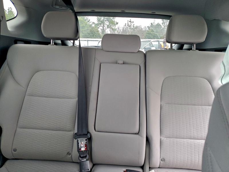 Фото 10 - HYUNDAI TUCSON