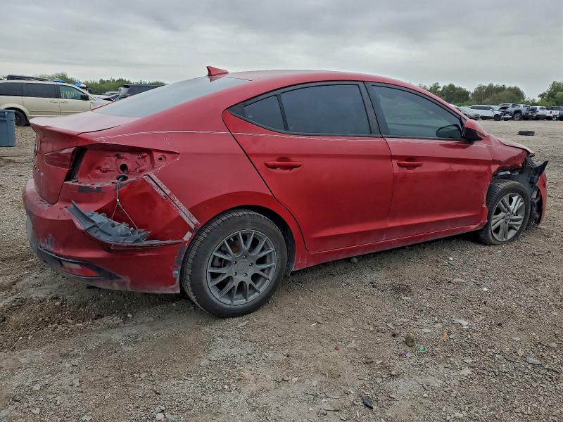 Фото 3 - HYUNDAI ELANTRA