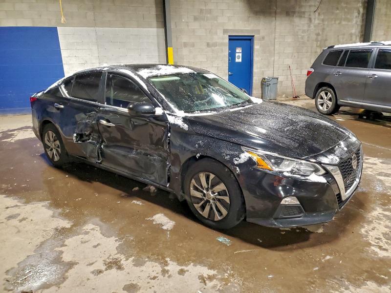 Фото 4 - NISSAN ALTIMA