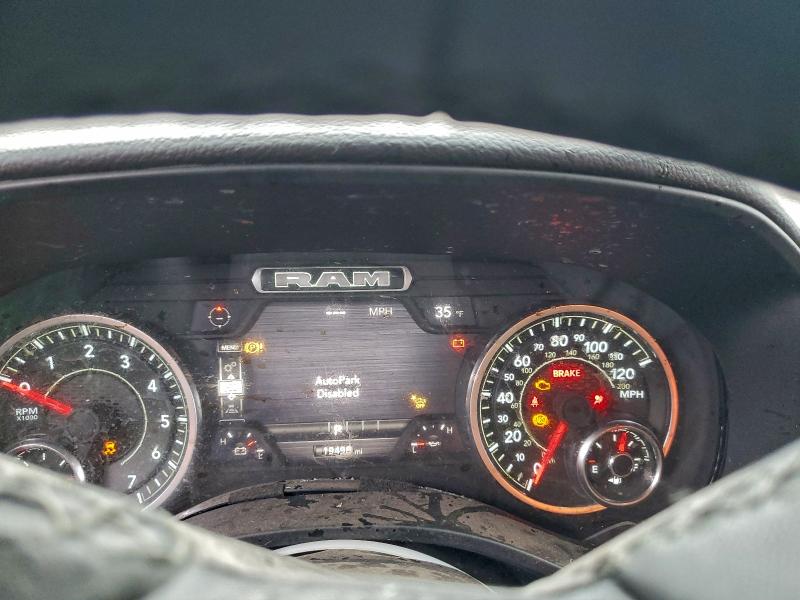 Фото 9 - RAM 1500