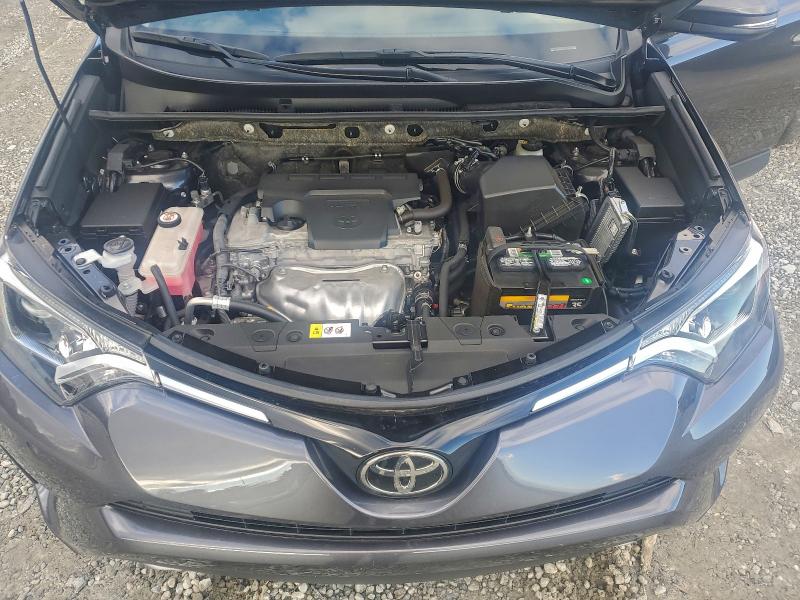 Фото 12 - TOYOTA RAV4