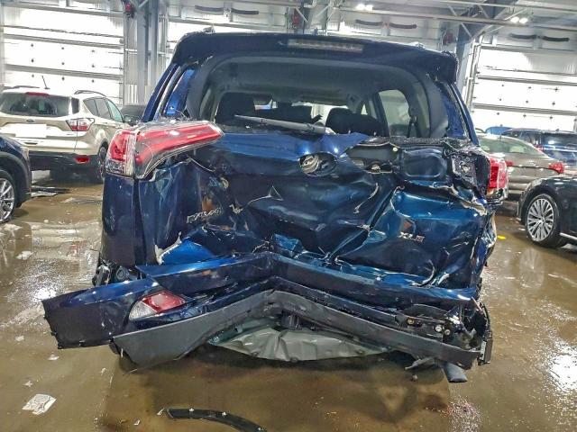 Фото 6 - TOYOTA RAV4