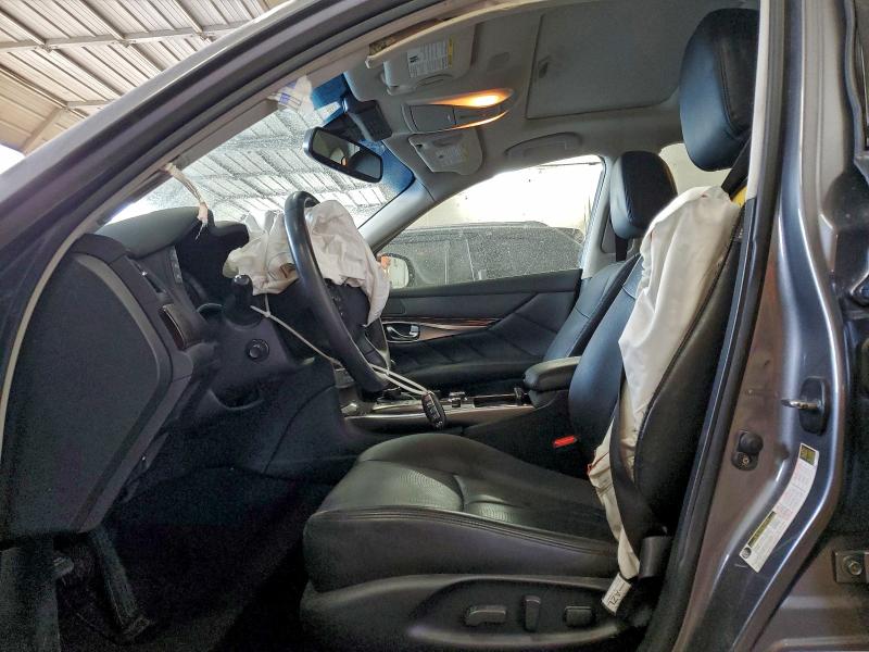 Фото 7 - INFINITI Q70