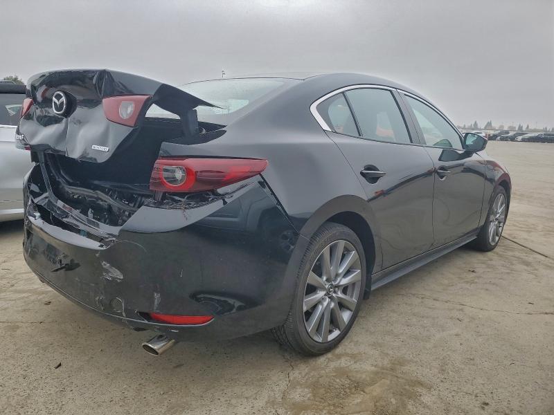 Фото 3 - MAZDA 3