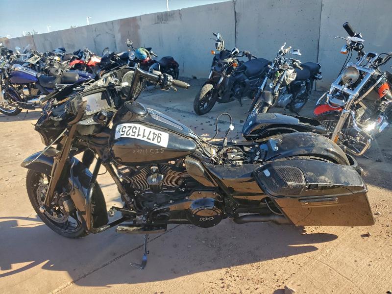 HARLEY-DAVIDSON FLHXS 2020