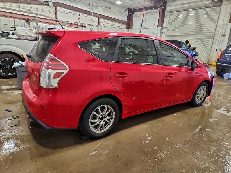 Фото 3 - TOYOTA PRIUS