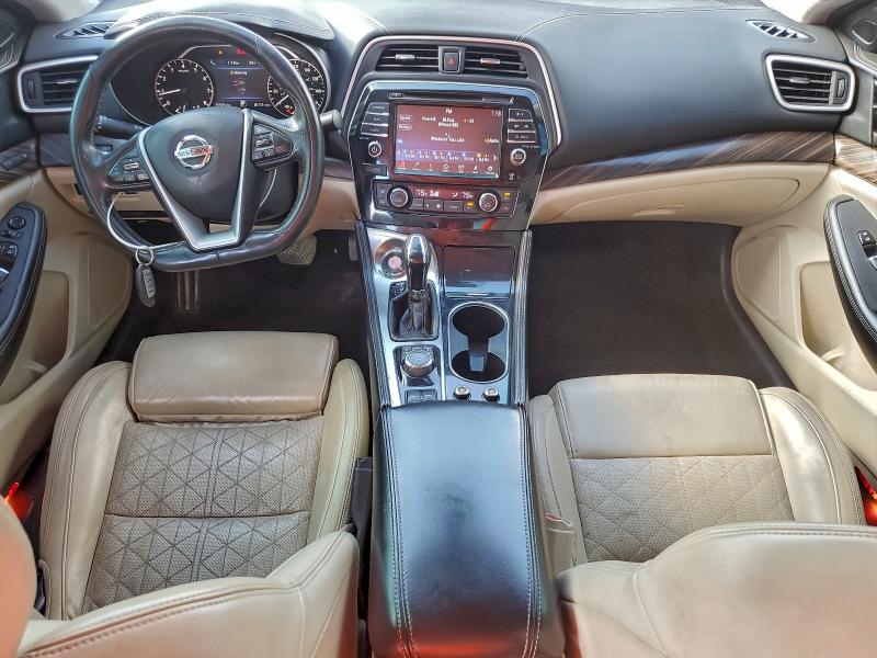 Фото 8 - NISSAN MAXIMA