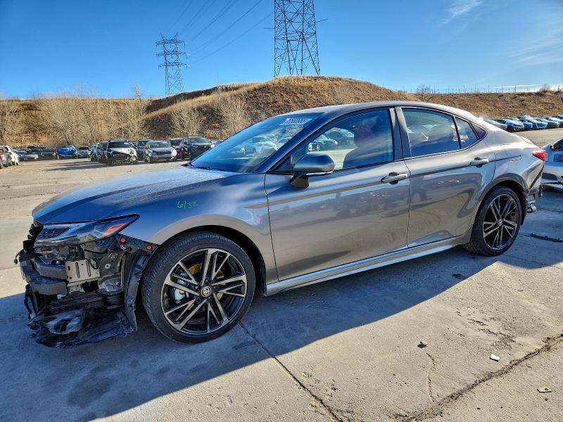 Фото 1 - TOYOTA CAMRY
