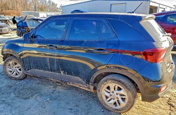 Фото 2 - HYUNDAI VENUE