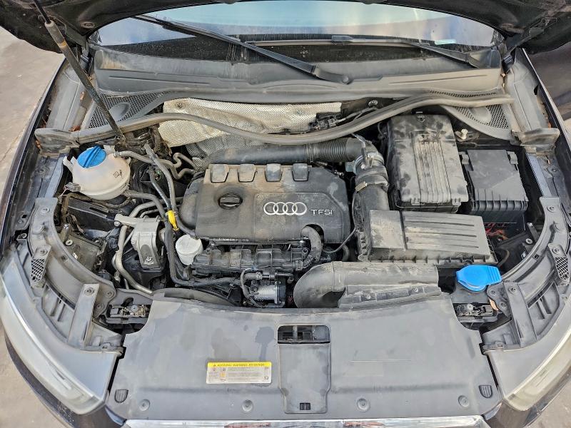 Фото 11 - AUDI Q3