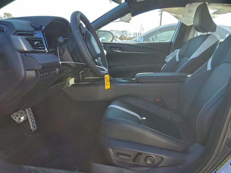 Фото 7 - TOYOTA CAMRY