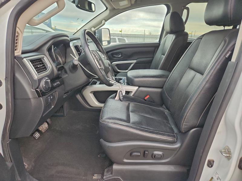 Фото 7 - NISSAN TITAN