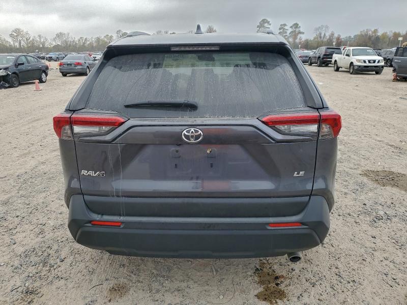 Фото 6 - TOYOTA RAV4