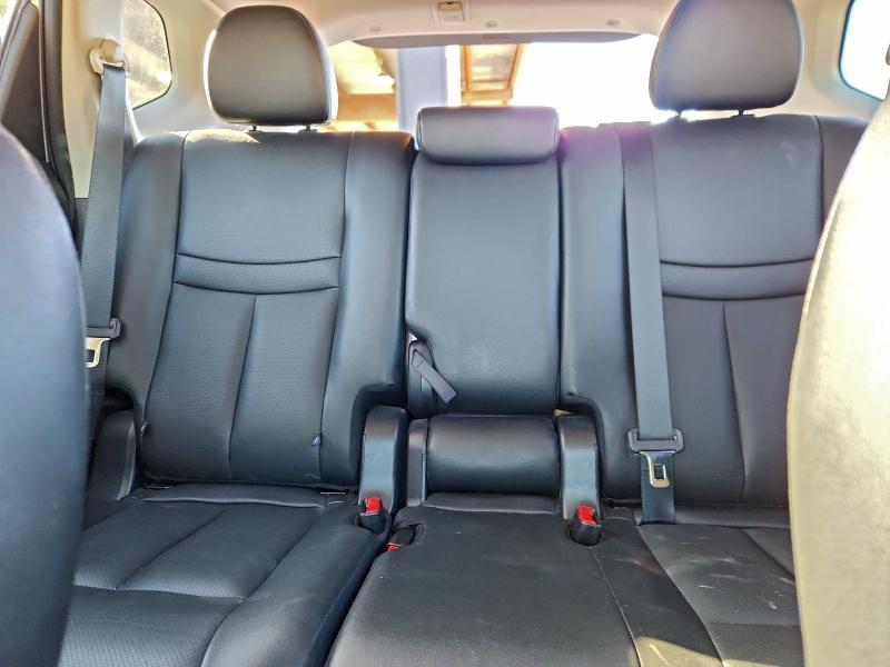 Фото 10 - NISSAN ROGUE