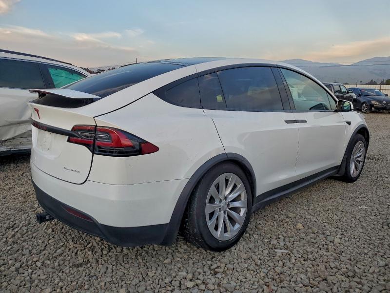Фото 3 - TESLA MODEL X