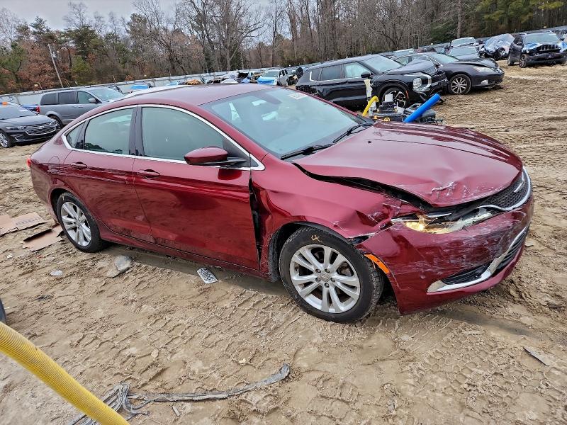 Фото 4 - CHRYSLER 200