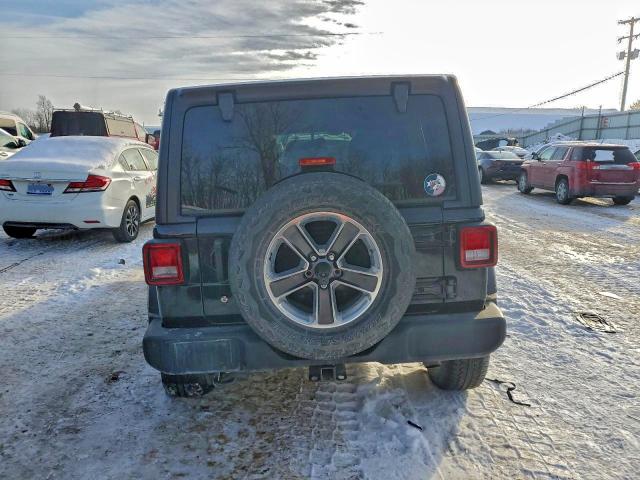 Фото 6 - JEEP WRANGLER