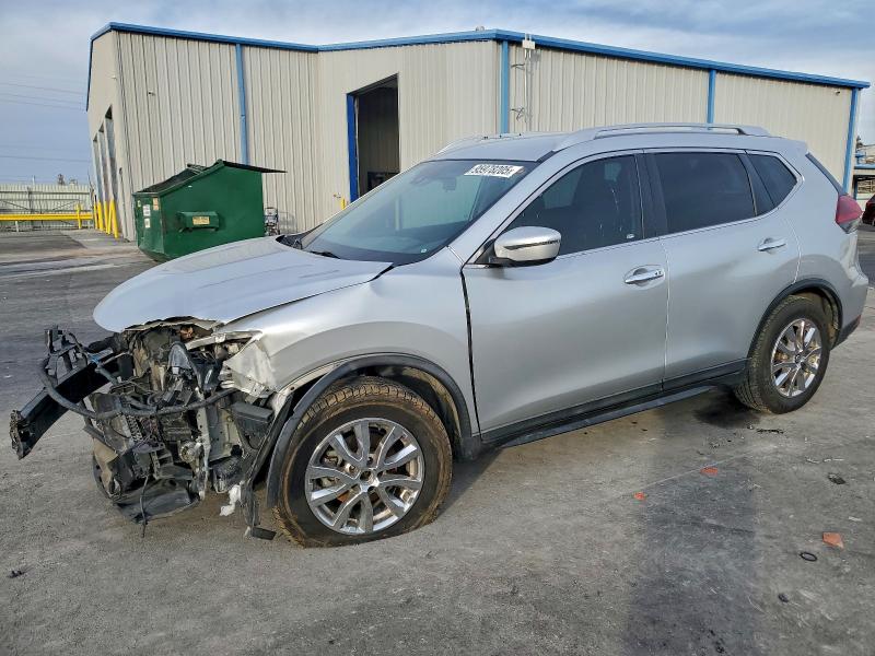 Фото 1 - NISSAN ROGUE