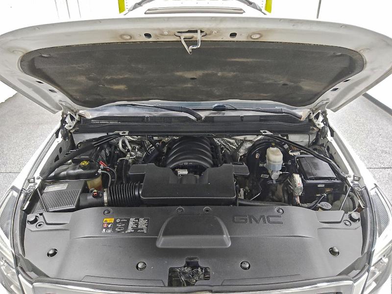 Фото 12 - GMC YUKON