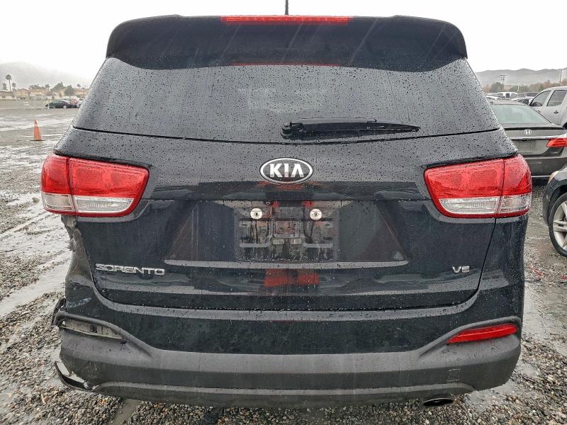 Фото 6 - KIA SORENTO