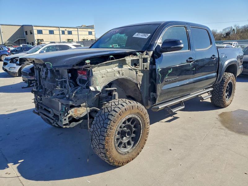 Фото 1 - TOYOTA TACOMA
