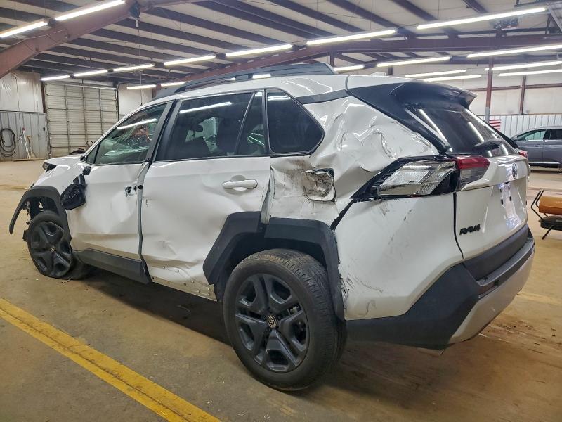 Фото 2 - TOYOTA RAV4