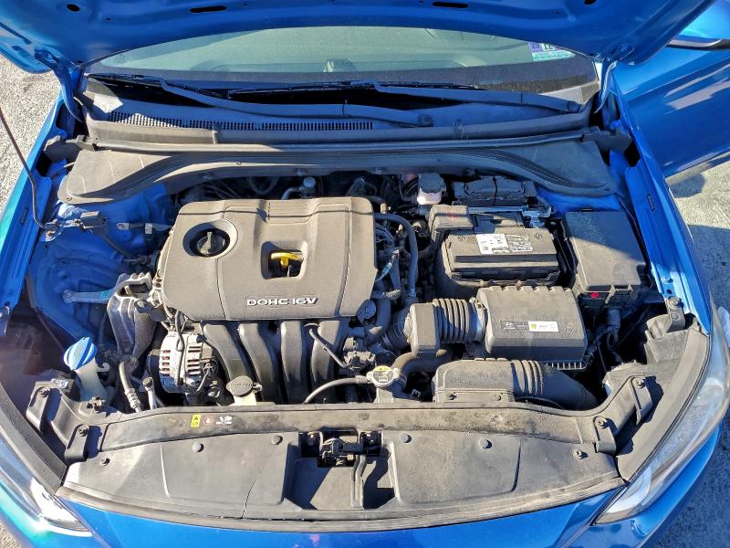 Фото 11 - HYUNDAI ELANTRA