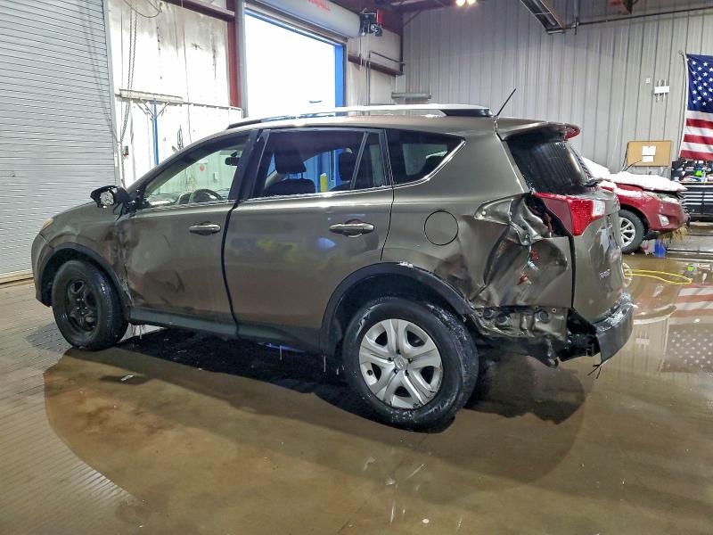 Фото 2 - TOYOTA RAV4