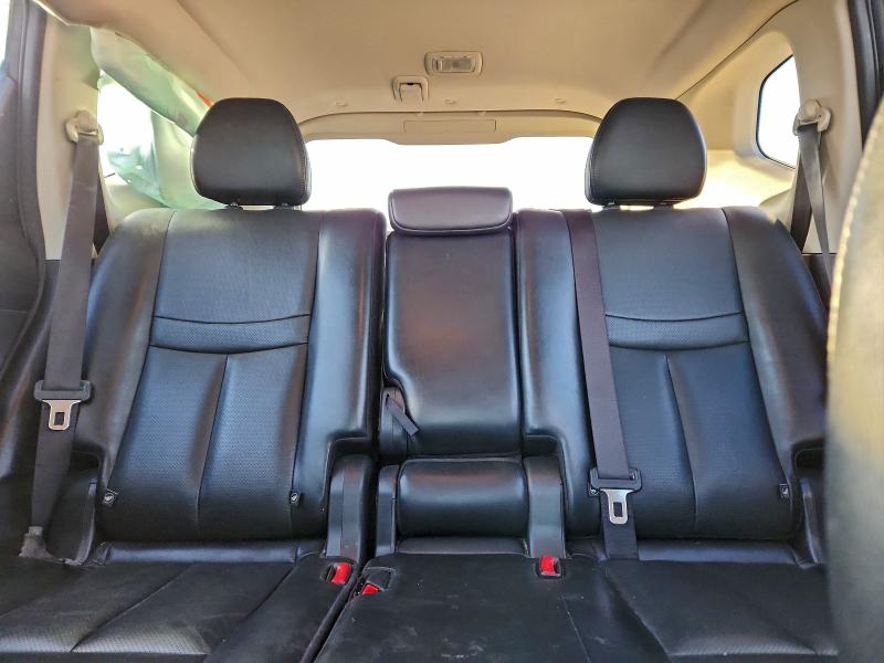 Фото 10 - NISSAN ROGUE