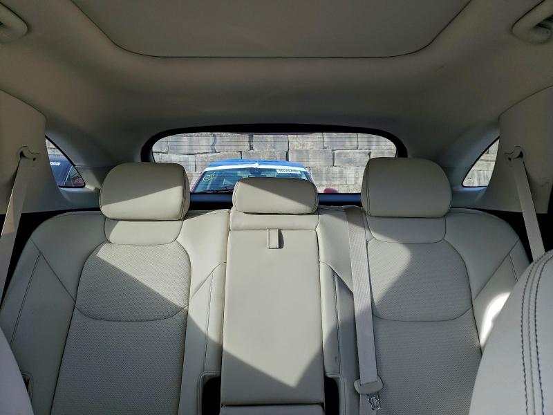 Фото 10 - GENESIS GV70 BASE