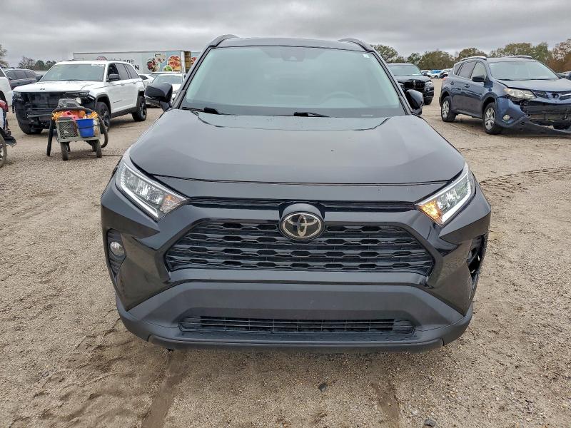 Фото 5 - TOYOTA RAV4