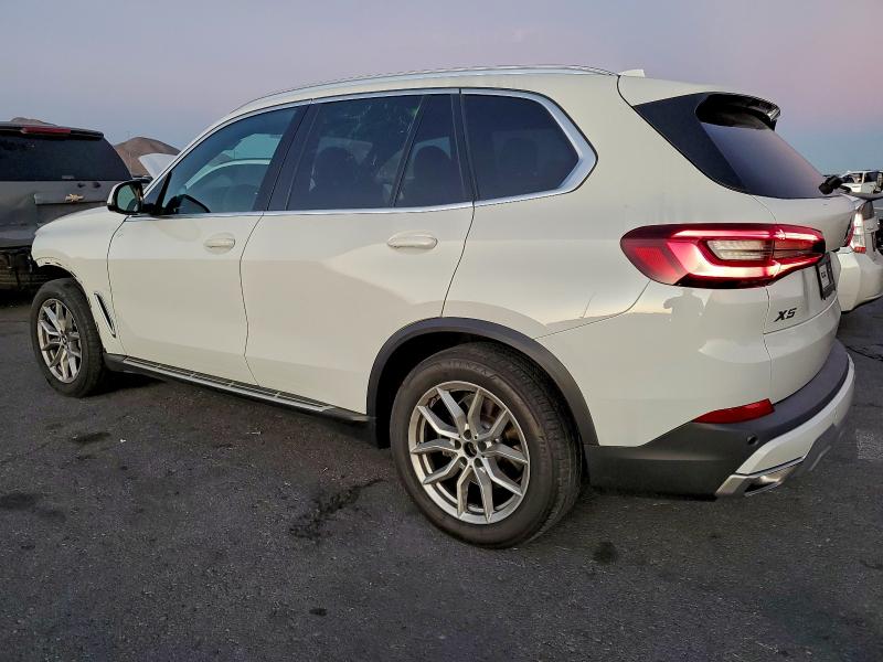 Фото 2 - BMW X5