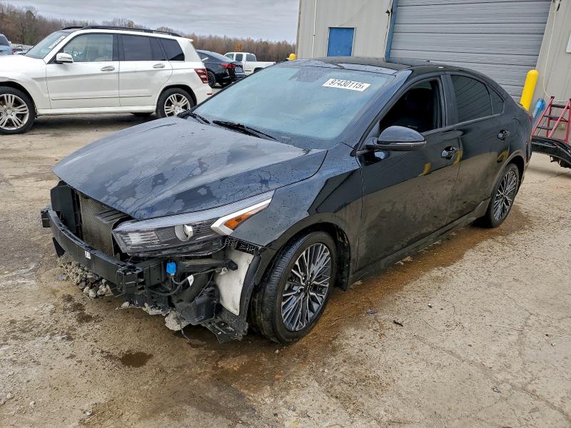 Фото 1 - KIA FORTE