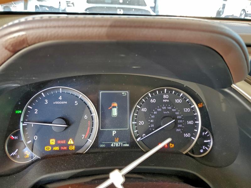 Фото 9 - LEXUS RX350