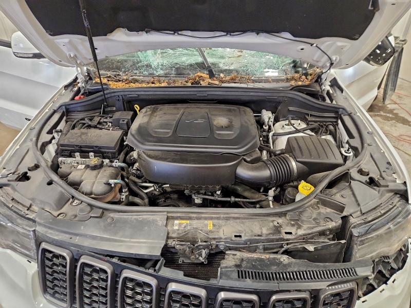 Фото 12 - JEEP GRAND CHER