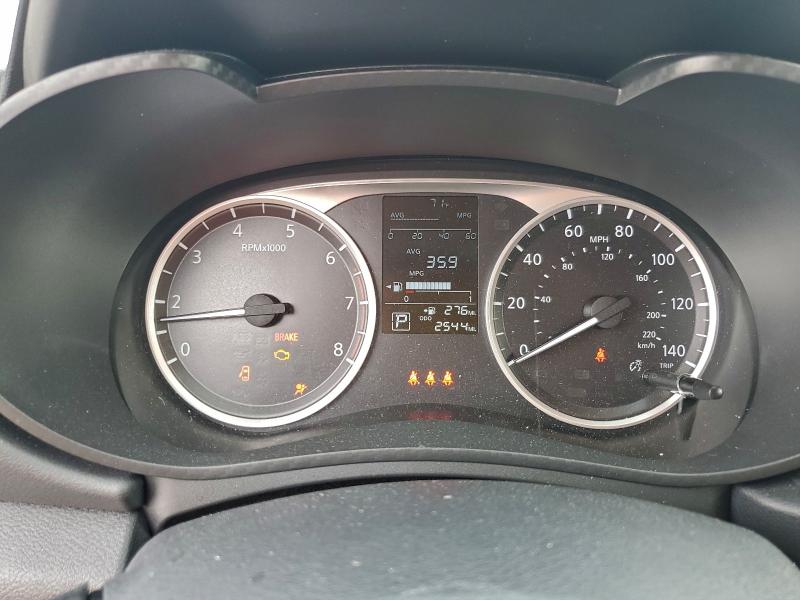 Фото 9 - NISSAN VERSA