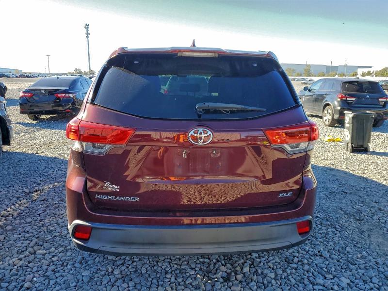 Фото 6 - TOYOTA HIGHLANDER