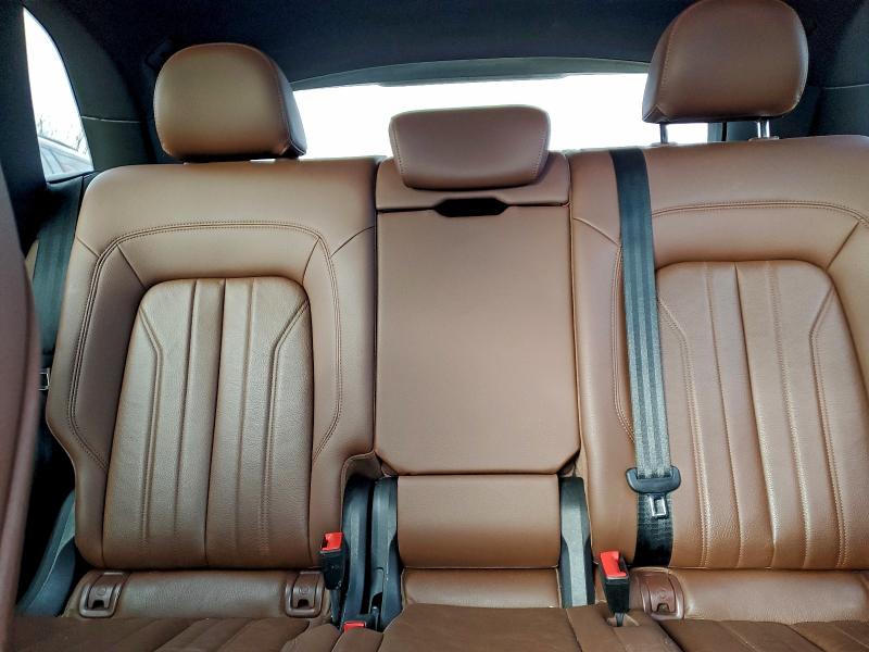 Фото 10 - AUDI Q5